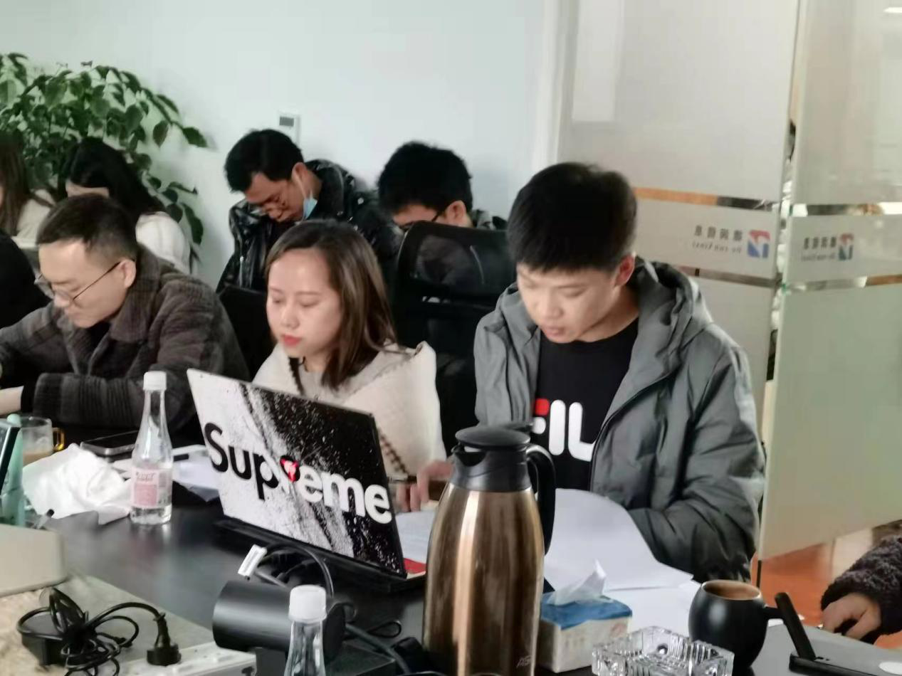 “不忘初心、逐夢(mèng)前行”四川德潤(rùn)信息工程有限公司2021年年終總結(jié)會(huì)暨2022年新春年會(huì)圓滿召開(kāi)