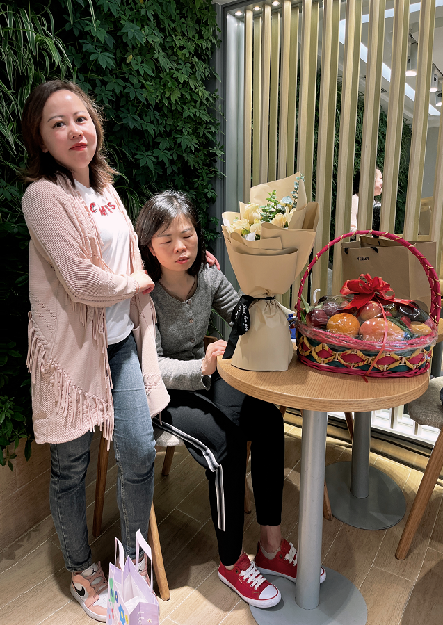 “送關(guān)懷、暖人心”公司綜合部探望住院員工