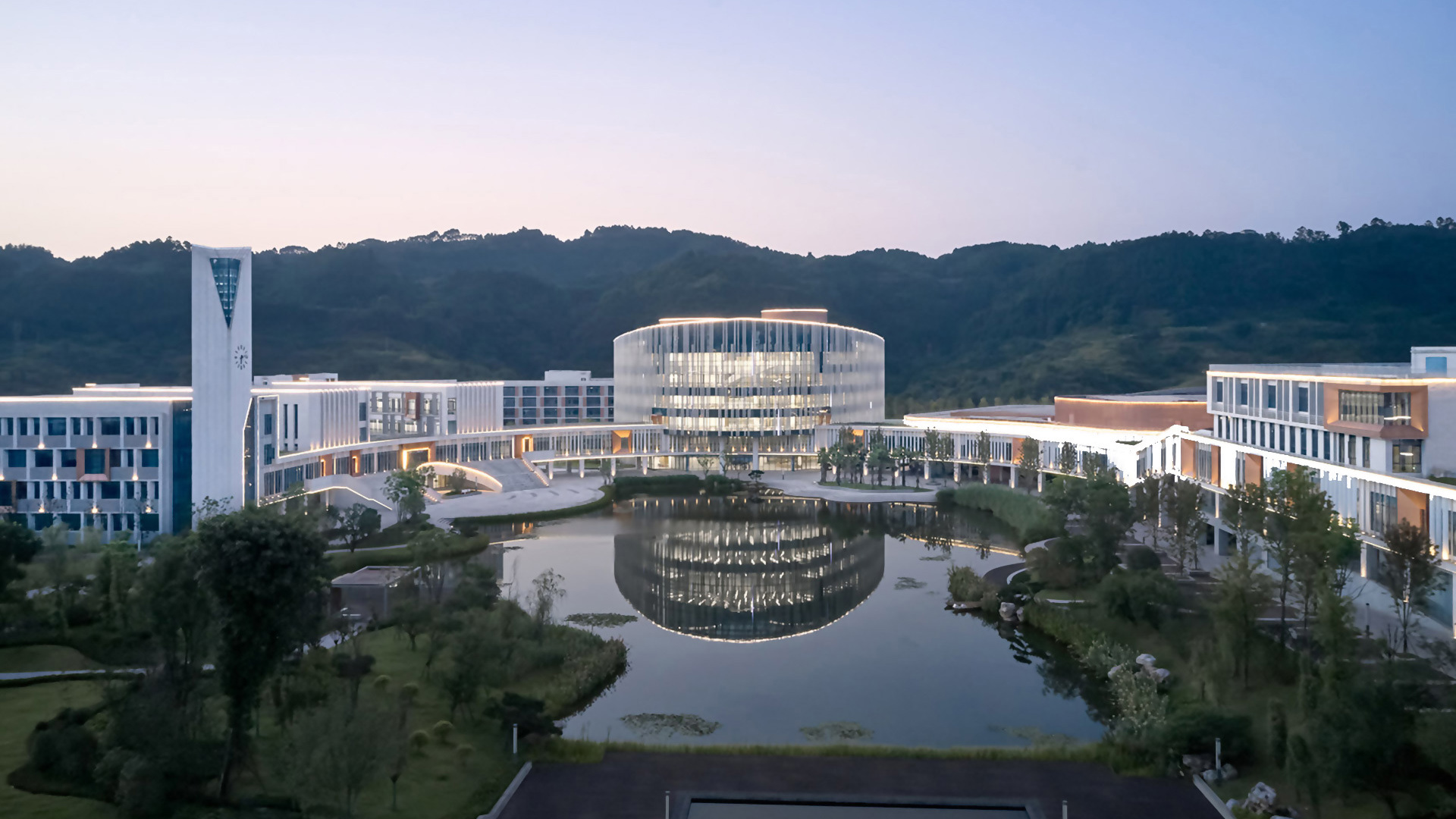 四川外國(guó)語(yǔ)大學(xué)成都學(xué)院宜賓校區(qū)項(xiàng)目(弱電工程-智慧校園)